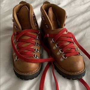 Danner boots size 8